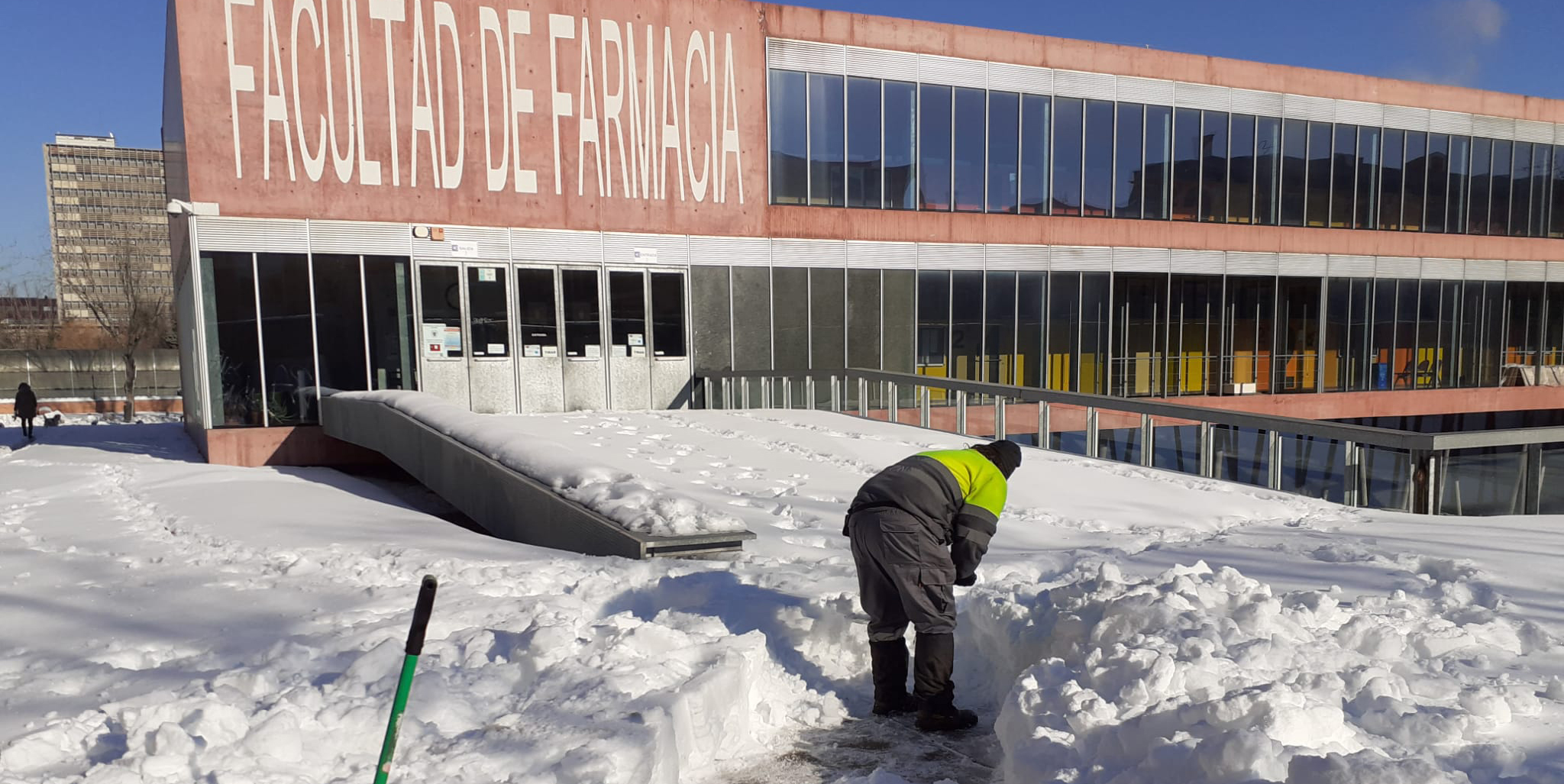 Prorrogada, hasta el 20 de enero, la suspensión de la actividad presencial. Las CLASES se impartirán en remoto